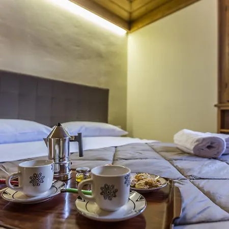 Cantore, Cortina By Short Holidays Lägenhet