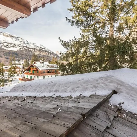 Cantore, Cortina By Short Holidays Lägenhet