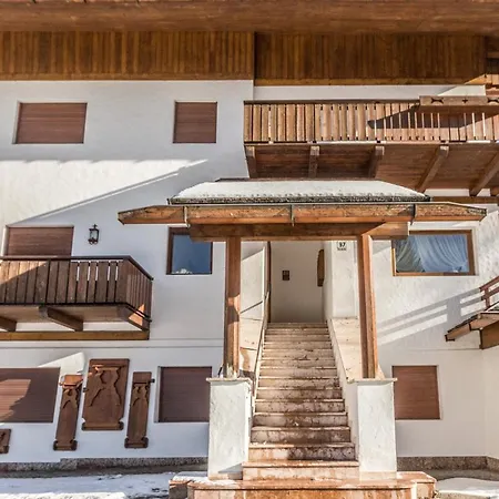Cantore, Cortina By Short Holidays * Cortina dʼAmpezzo