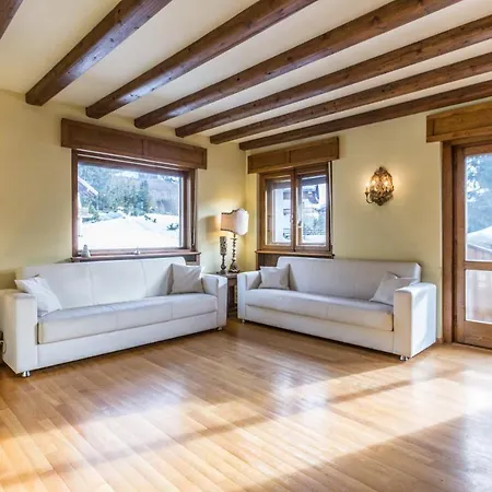 Cantore, Cortina By Short Holidays Lägenhet *