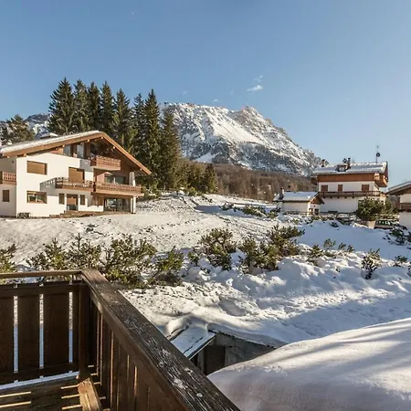 Cantore, Cortina By Short Holidays Lägenhet